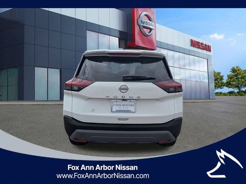 Certified 2023 Nissan Rogue S FWD image 4