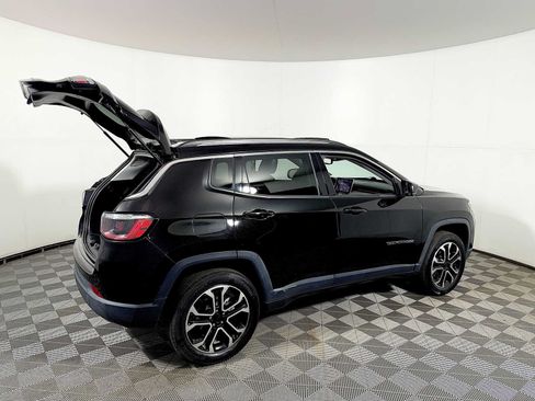 Used 2022 Jeep Compass Limited w/ Sun and Sound Group AWD/4WD image 22