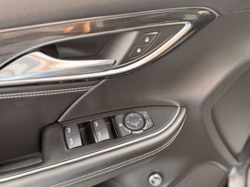 Used 2023 Buick Envision Preferred w/ Sport Touring Package AWD/4WD image 9