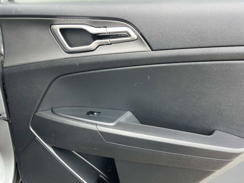 Certified 2024 Kia Sportage LX image 30