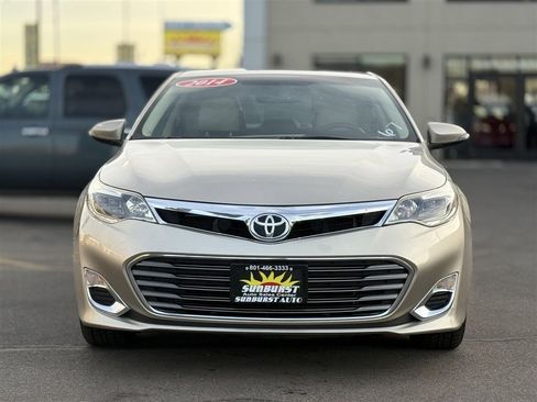 Used 2014 Toyota Avalon XLE Premium image 2