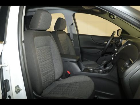Used 2022 Chevrolet Equinox LT AWD/4WD image 30