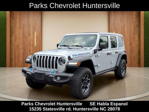 Used 2023 Jeep Wrangler Unlimited Rubicon 4xe w/ Cold Weather Group AWD/4WD image 27