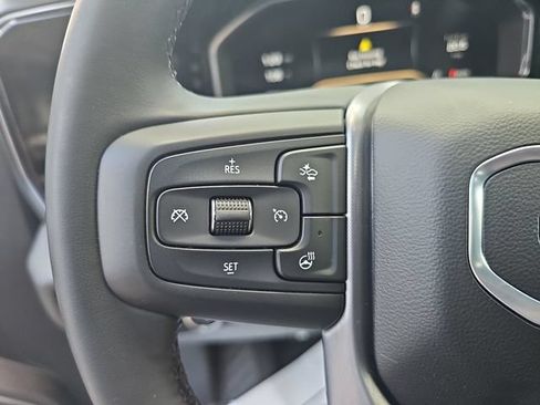 Used 2025 GMC Sierra 1500 SLT RWD image 14