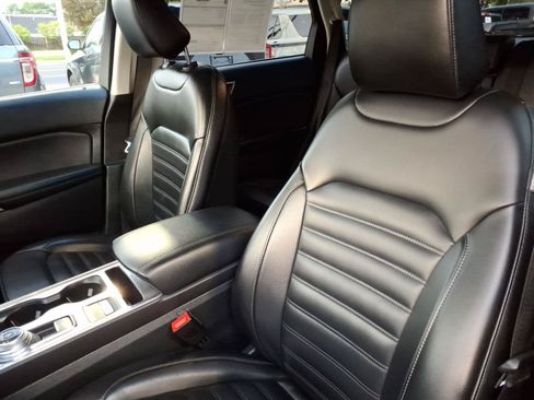 Certified 2024 Ford Edge SEL AWD/4WD image 12