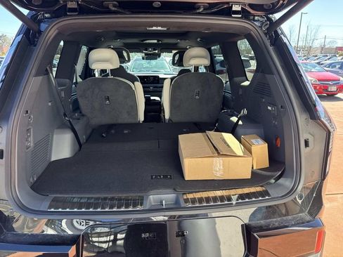 New 2026 Kia EV9 GT-Line image 4