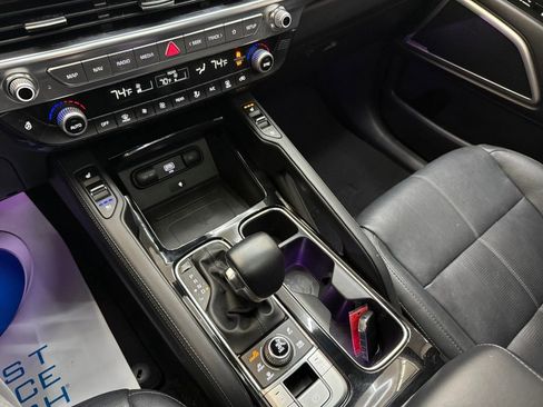 Used 2021 Kia Telluride EX w/ EX Premium Package image 18