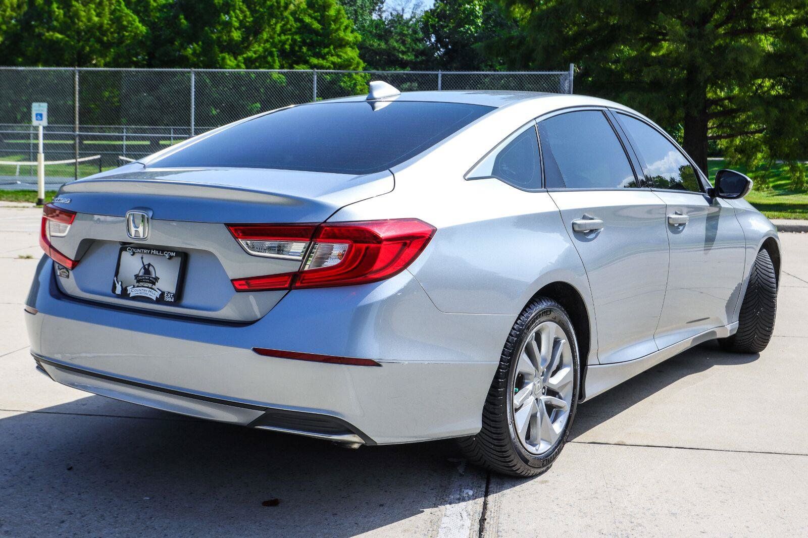 Used 2018 Honda Accord LX image 14