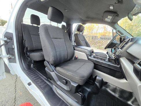 Used 2018 Ford F150 XL w/ Equipment Group 101A Mid AWD/4WD image 19