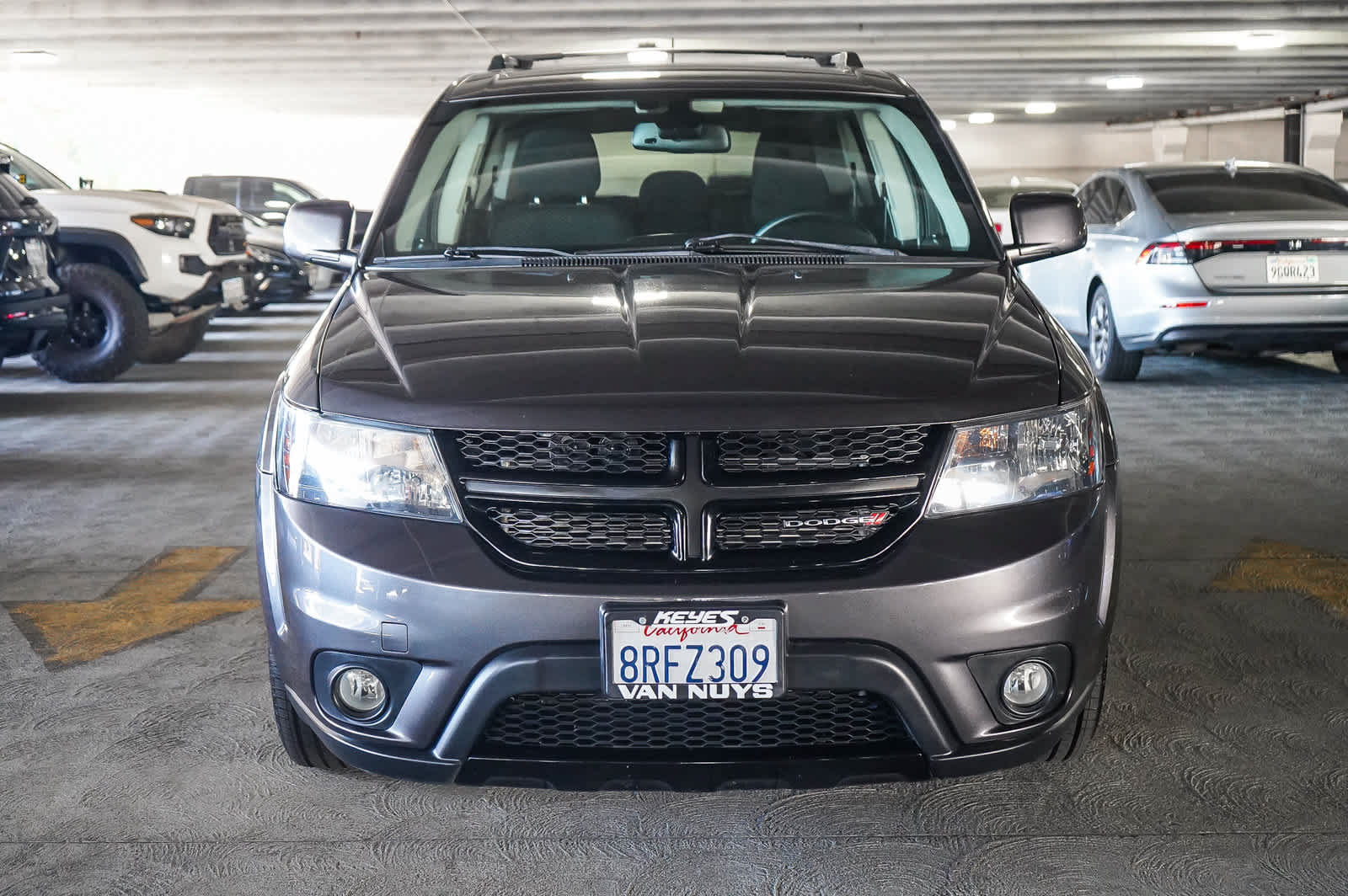 Used 2019 Dodge Journey SE w/ Premium Group FWD image 2