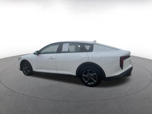 Used 2025 Kia K4 LXS image 10
