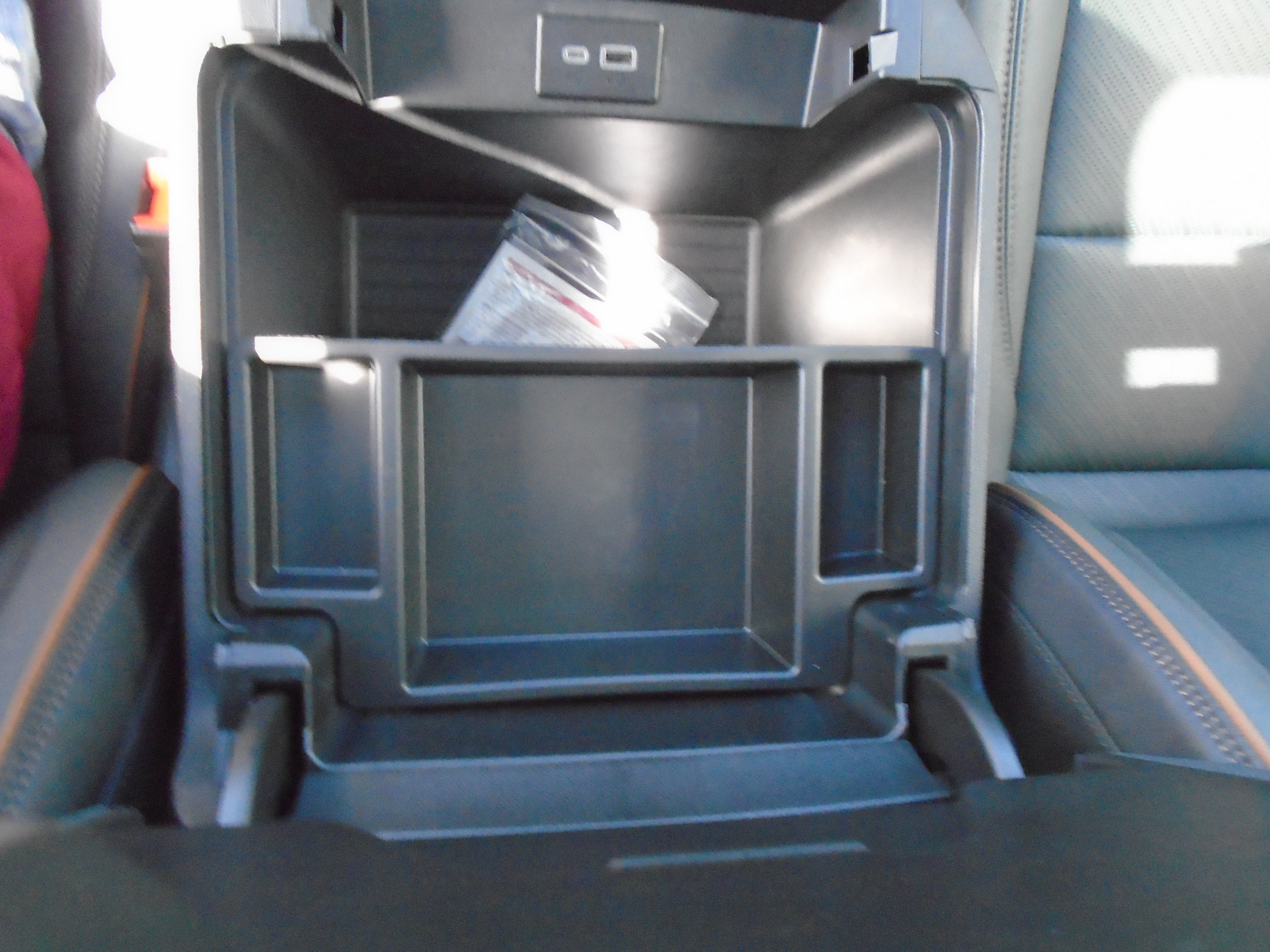 Used 2025 GMC Yukon AT4 AWD/4WD image 75