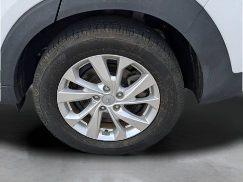 Used 2020 Hyundai Tucson Value FWD image 3