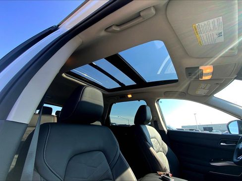 New 2025 Nissan Pathfinder Platinum w/ Cargo Package image 14