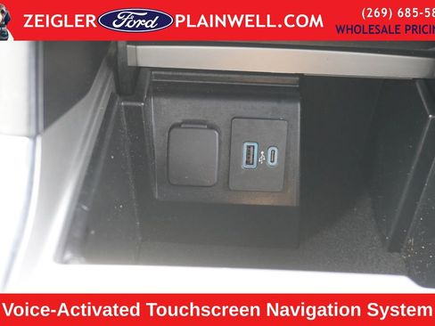Used 2022 Ford Explorer XLT w/ Equipment Group 202A image 24