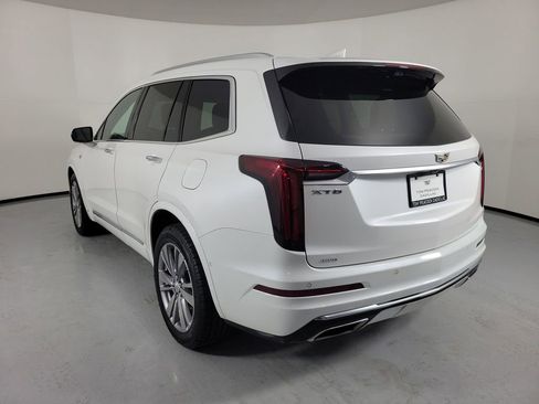 Certified 2023 Cadillac XT6 Premium Luxury w/ Platinum Package AWD/4WD image 3