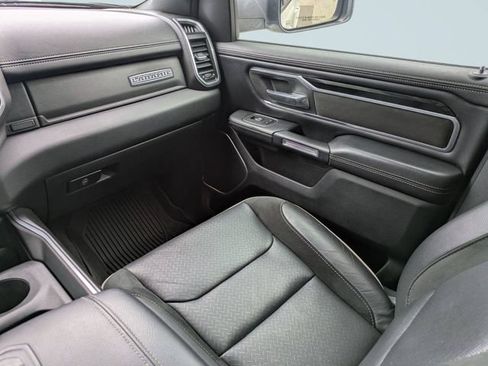 Used 2021 RAM 1500 Laramie w/ Sport Appearance Package AWD/4WD image 18
