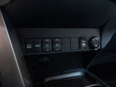 Used 2016 Toyota RAV4 Limited w/ Advanced Technology Package AWD/4WD image 28