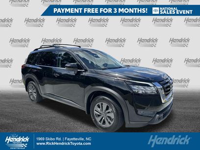 Used 2025 Nissan Pathfinder SV