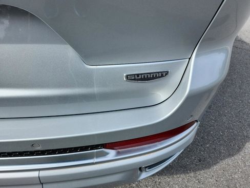 Used 2023 Jeep Grand Cherokee L Summit w/ Advanced Protech Group IV image 5