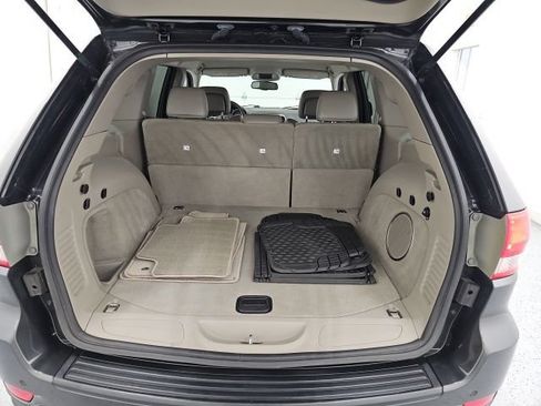 Used 2011 Jeep Grand Cherokee Laredo AWD/4WD image 29