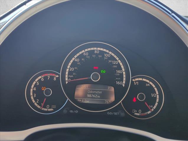 Used 2013 Volkswagen Beetle 2.0T FWD image 20