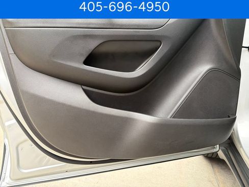Used 2016 Chevrolet Trax LS FWD image 11