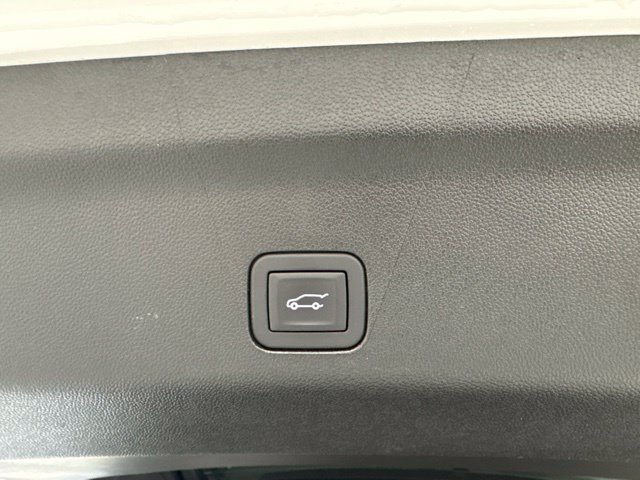 Used 2025 Chevrolet Tahoe High Country w/ Sun And Tow Package AWD/4WD image 9