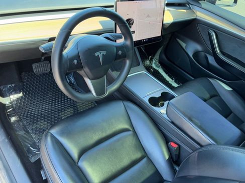 Used 2021 Tesla Model 3 Long Range image 16