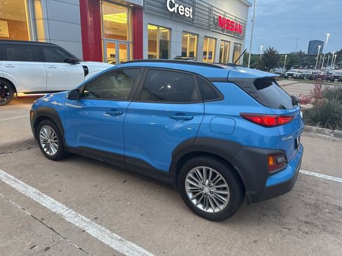 Used 2021 Hyundai Kona SEL w/ Cargo Package FWD image 1