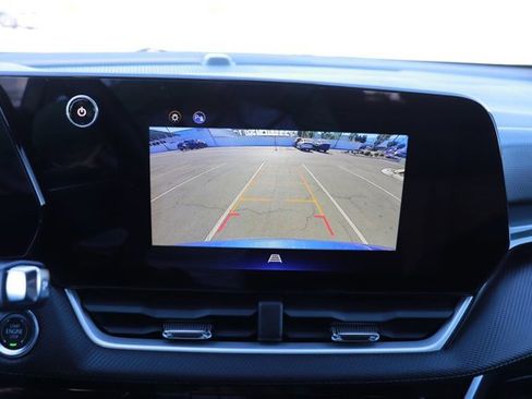 Used 2025 Chevrolet Equinox LT image 27