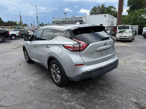 Used 2018 Nissan Murano SV w/ Cargo Package FWD image 3