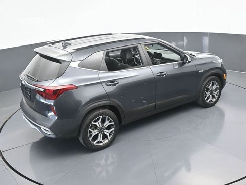 Used 2022 Kia Seltos EX image 55