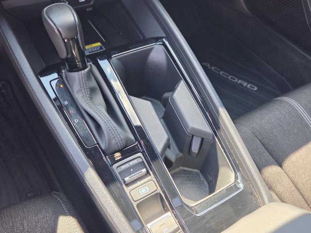 Used 2025 Honda Accord Sport image 24