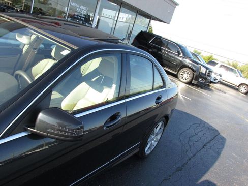 Used 2014 Mercedes-Benz C 300 4MATIC Sedan image 37