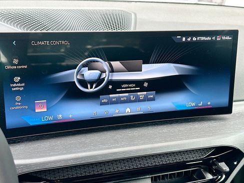 New 2026 BMW 330i Sedan w/ Convenience Package image 14