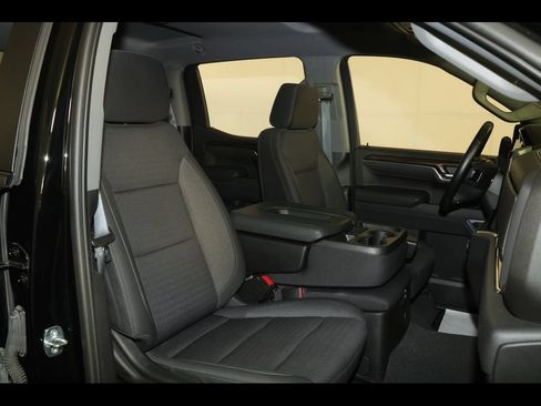 Used 2023 Chevrolet Silverado 1500 LT AWD/4WD image 31
