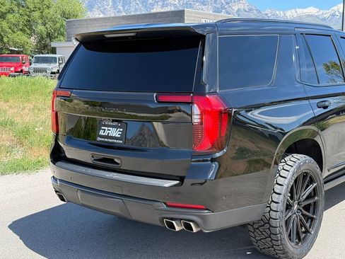 Used 2025 GMC Yukon Denali Ultimate AWD/4WD image 10