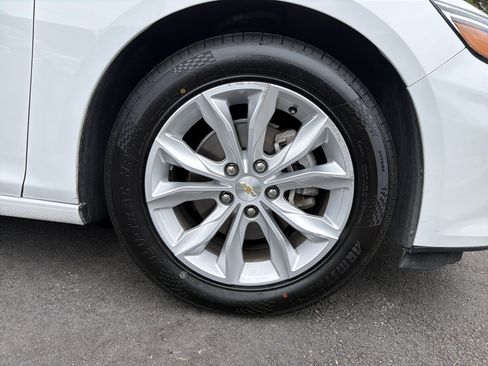 Used 2024 Chevrolet Malibu LT FWD image 13
