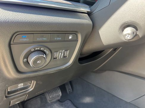 New 2024 Jeep Grand Cherokee Overland image 9