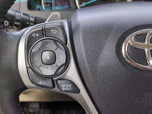 Used 2012 Toyota Camry SE FWD image 10