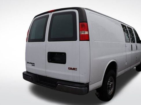 Used 2015 GMC Savana 2500 Extended w/ Chrome Appearance Package image 2