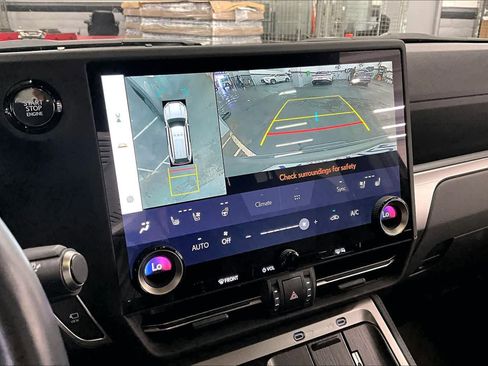 Used 2024 Lexus GX 550 image 26