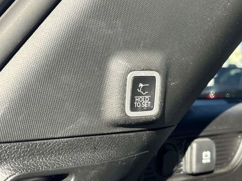 Used 2023 Jeep Grand Cherokee Altitude image 21