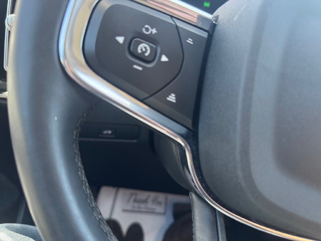 Used 2024 Volvo XC40 B5 Plus w/ Climate Package AWD/4WD image 29