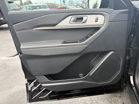 New 2026 Ford Explorer Active image 14