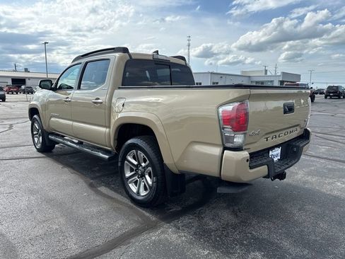 Used 2017 Toyota Tacoma Limited w/ Tow Package AWD/4WD image 2