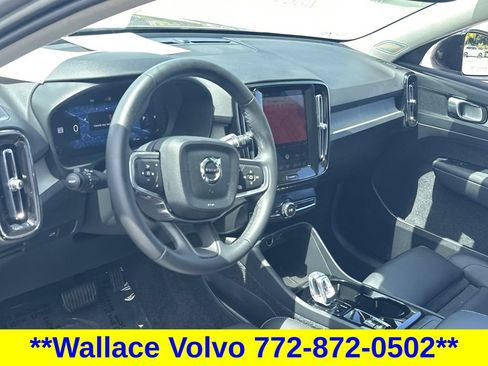Used 2026 Volvo XC40 B5 Plus AWD/4WD image 14