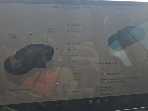 Used 2023 Tesla Model 3 Standard Range image 5