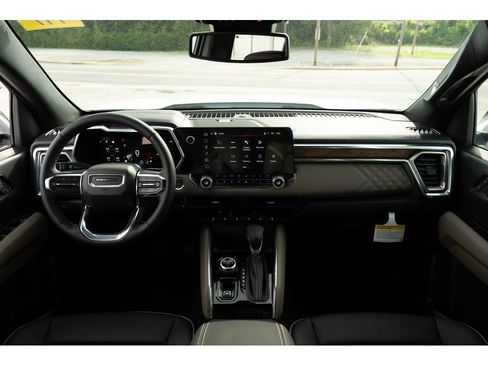 New 2026 GMC Canyon Denali image 33